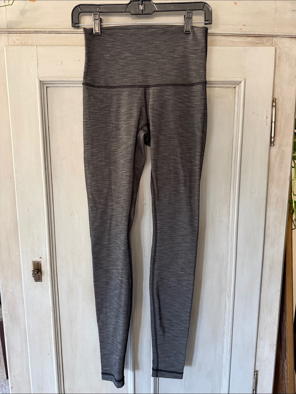 lululemon athletica Heathered Charcoal High-Rise Leggings size 6